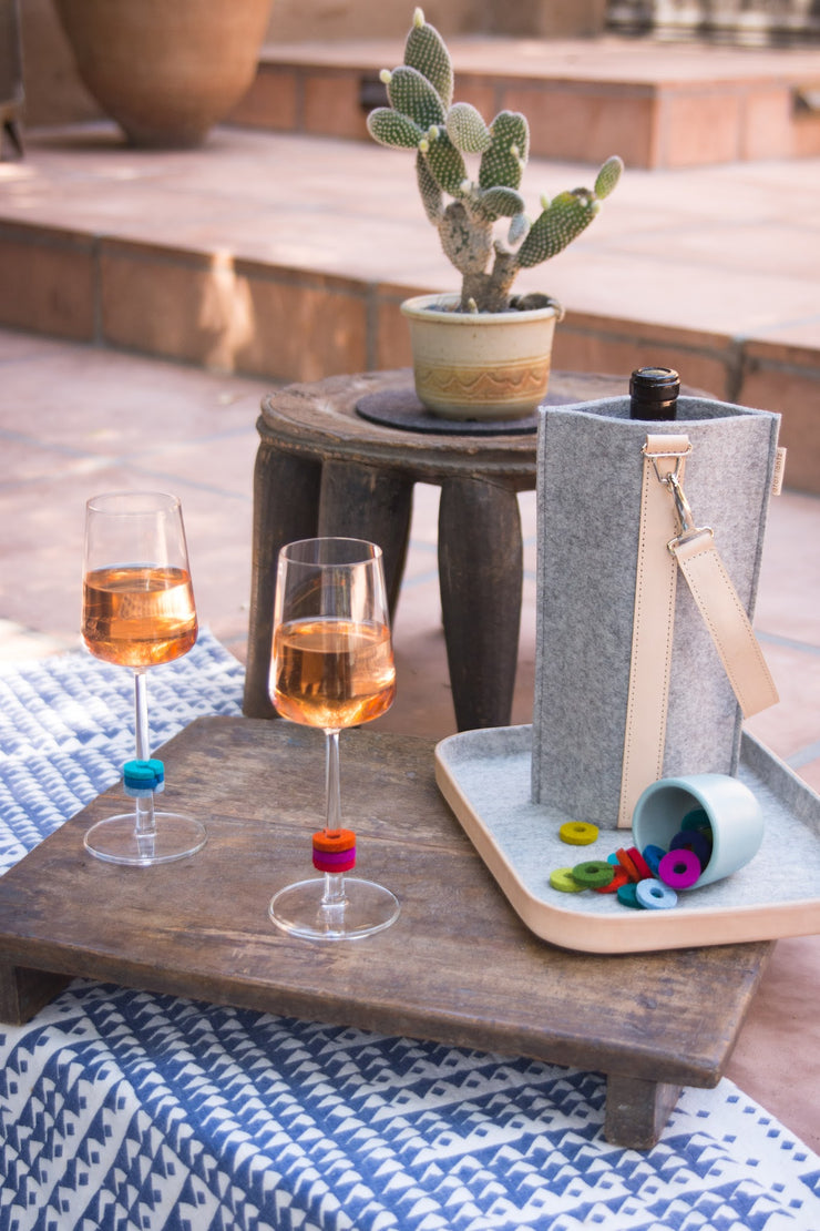 Solo Wine Carrier | Granite Merino Wool Felt with Leather Strap